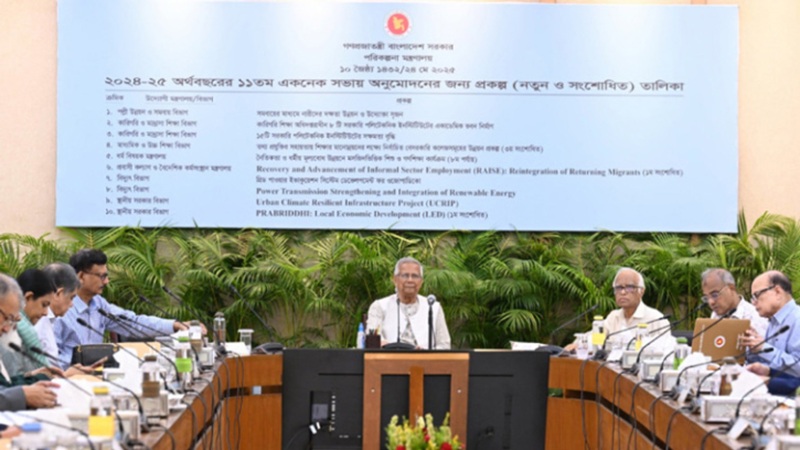 দায়িত্ব পালনে বাধা সৃষ্টি হলে কঠোর সিদ্ধান্তের ইঙ্গিত অন্তর্বর্তী সরকারের